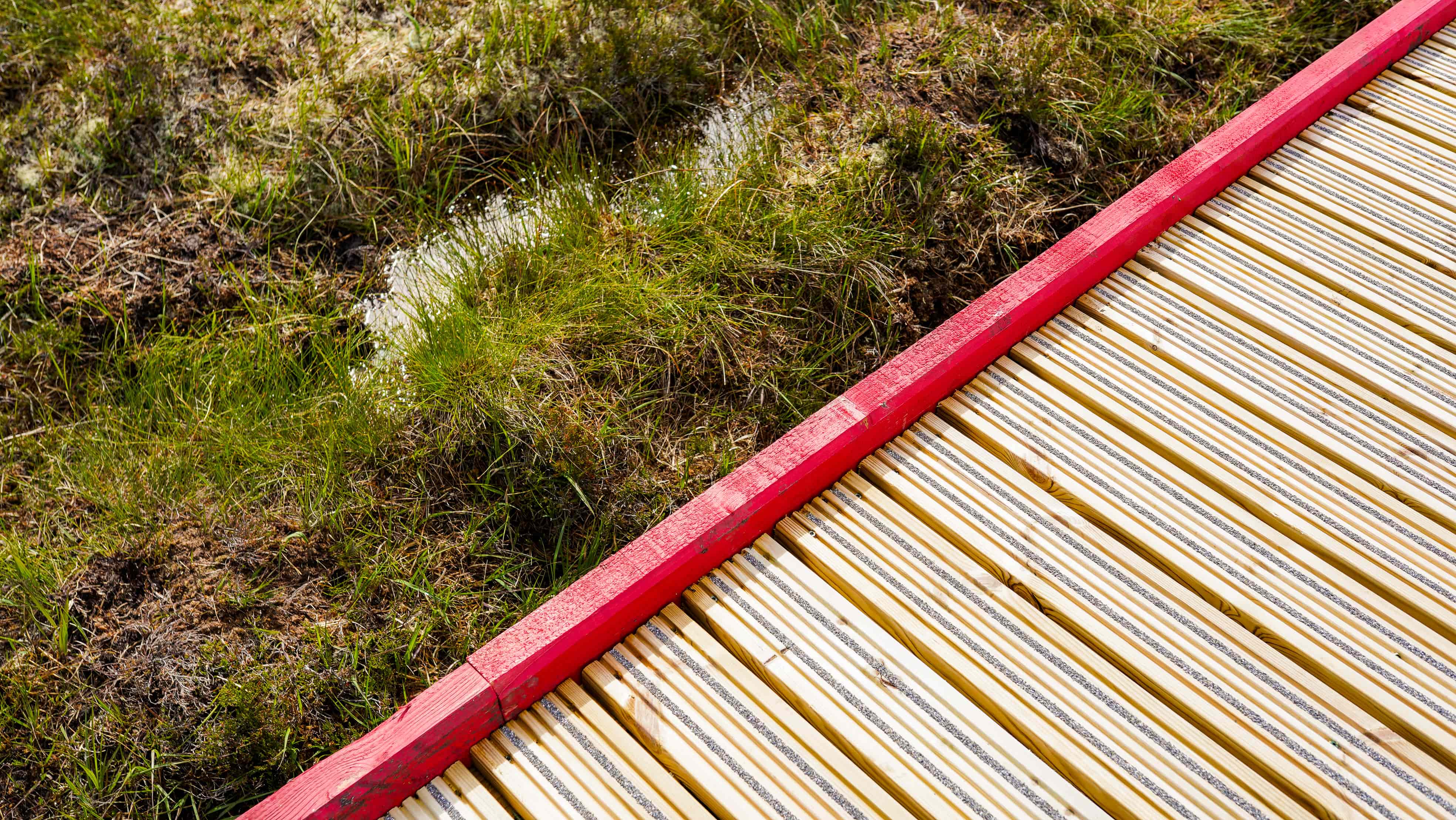 10 Reasons to Choose DeckWright Anti-Slip Timber Decking For Your Commercial Project
